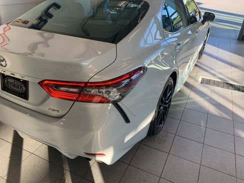 Used 2022 Toyota Camry XSE w/ Cold Weather Package FWD image 15