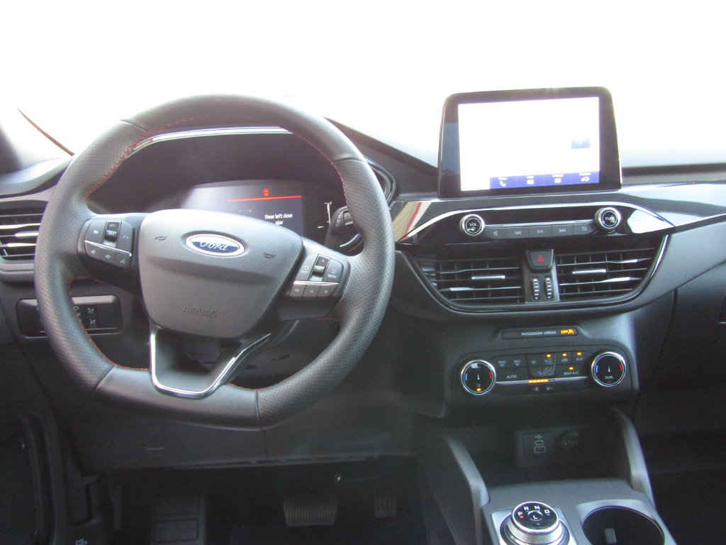 Used 2025 Ford Escape ST-Line AWD/4WD image 5