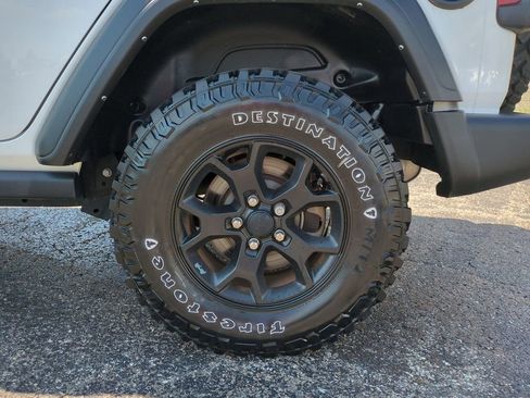 Used 2022 Jeep Wrangler Unlimited Sport image 15