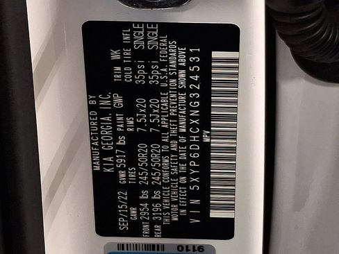 Used 2022 Kia Telluride S image 28