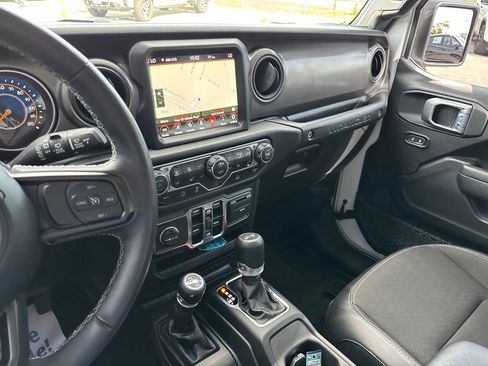 Used 2023 Jeep Wrangler Unlimited Sport AWD/4WD image 28