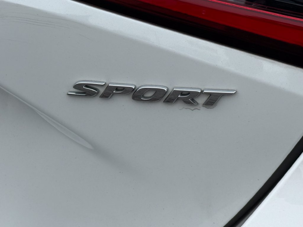Used 2022 Honda Civic Sport image 9