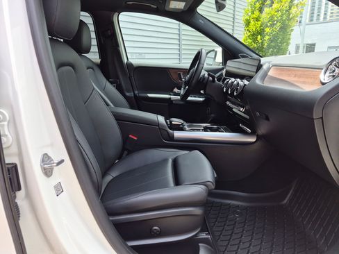 Used 2023 Mercedes-Benz GLA 250 4MATIC image 29