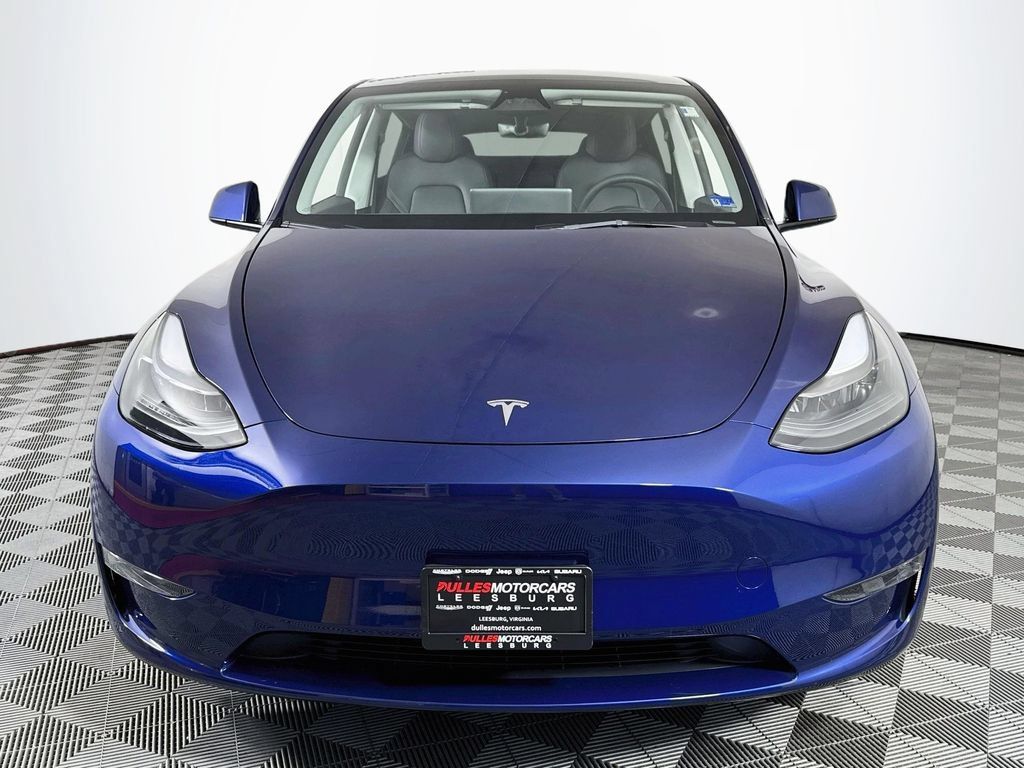 Used 2023 Tesla Model Y Long Range AWD/4WD image 2