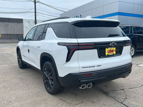New 2026 Chevrolet Traverse LT w/ Midnight/Sport Edition AWD/4WD image 9