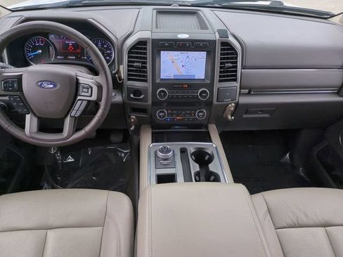 Used 2020 Ford Expedition XLT w/ Equipment Group 202A RWD image 15