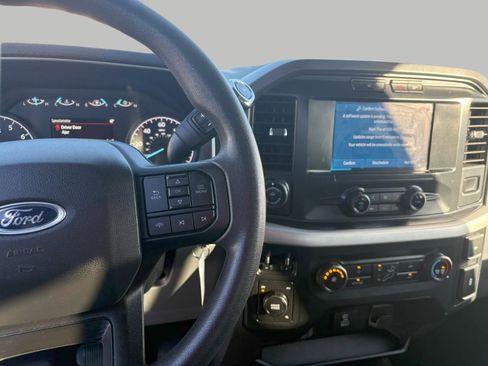 Used 2022 Ford F150 XLT w/ Trailer Tow Package image 14