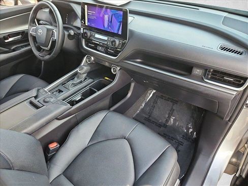 Certified 2026 Toyota Grand Highlander FWD image 28