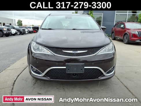 Used 2019 Chrysler Pacifica Touring Plus w/ Advanced Safetytec Group FWD image 3