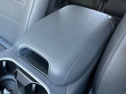 Used 2022 Porsche Cayenne E-Hybrid Coupe image 73