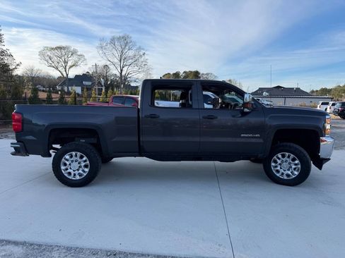 Used 2015 Chevrolet Silverado 2500 LT w/ Z71 Package, Off-Road image 3