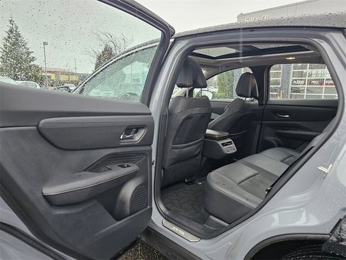 Certified 2023 Nissan Ariya EVOLVE+ image 12