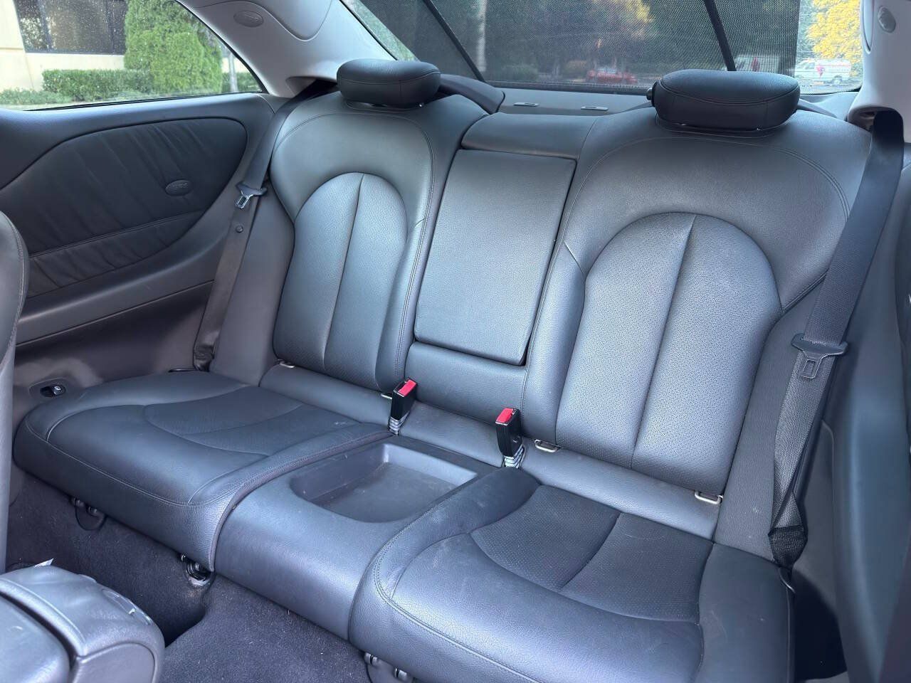 Used 2005 Mercedes-Benz CLK 500 Coupe w/ Sunroof Pkg image 16