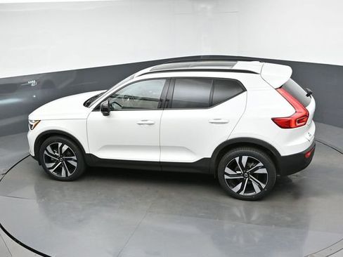 Used 2023 Volvo XC40 B5 Plus w/ Driver Assist Package AWD/4WD image 20