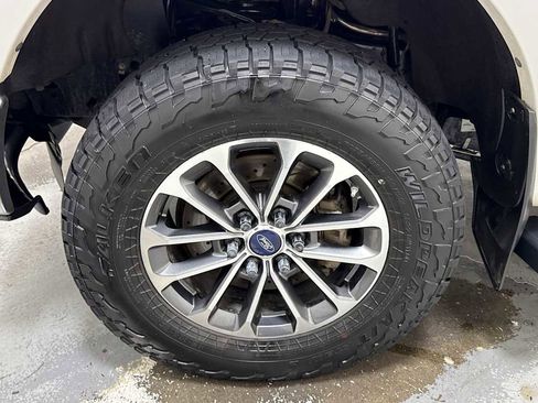 Used 2013 Ford F150 Lariat w/ Luxury Equipment Group image 10