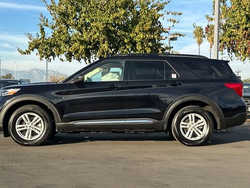 Used 2024 Ford Explorer XLT w/ Equipment Group 202A image 7