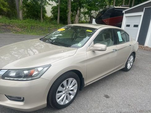 Used 2013 Honda Accord EX-L image 2