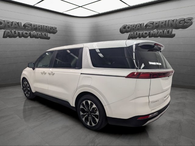 Certified 2024 Kia Carnival EX FWD image 5