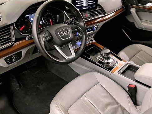 Used 2022 Audi Q5 2.0T Premium image 12