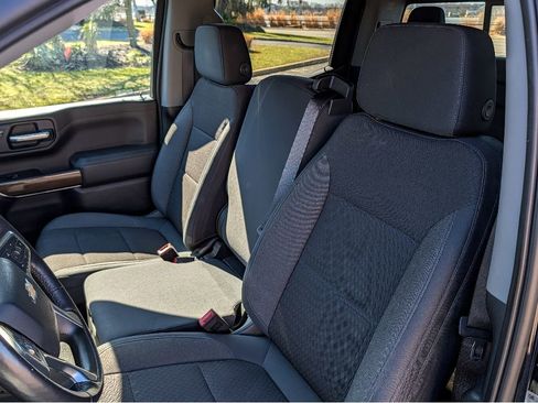 Used 2019 Chevrolet Silverado 1500 LT w/ All-Star Edition image 17