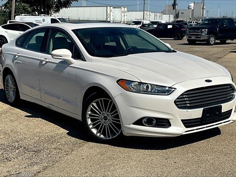 Used 2016 Ford Fusion SE w/ Equipment Group 202A image 38