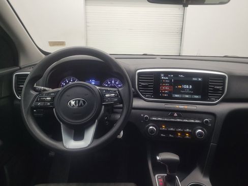 Used 2021 Kia Sportage LX FWD image 22