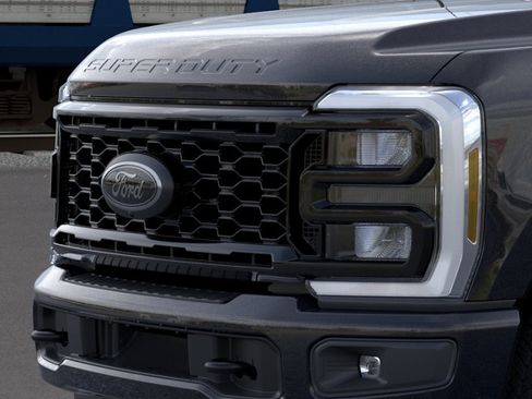 New 2026 Ford F250 XLT w/ XLT Premium Package AWD/4WD image 17