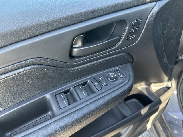 Used 2025 Honda Odyssey EX-L image 24