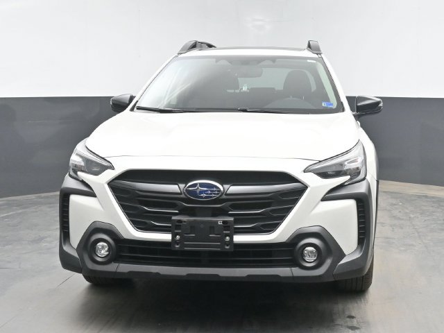 Used 2025 Subaru Outback Onyx Edition AWD/4WD image 3