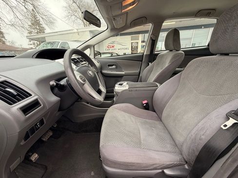 Used 2012 Toyota Prius V Three image 8