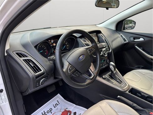 Used 2015 Ford Focus Titanium image 6