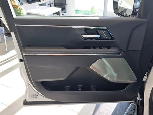 New 2025 GMC Sierra EV Denali AWD/4WD image 11
