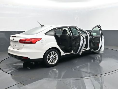 Used 2017 Ford Focus SE image 27