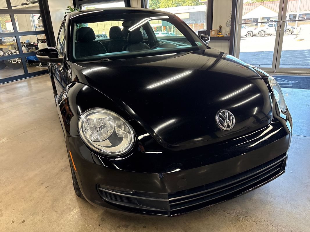 Used 2013 Volkswagen Beetle 2.5 FWD image 16