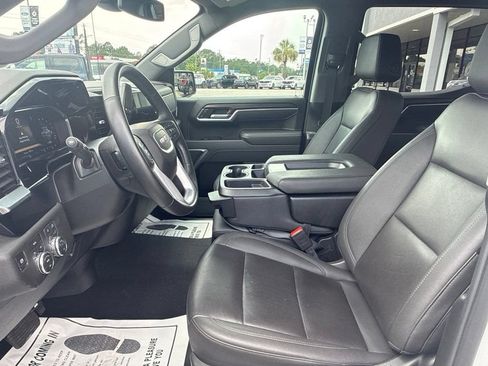 Used 2026 GMC Sierra 1500 SLT AWD/4WD image 10