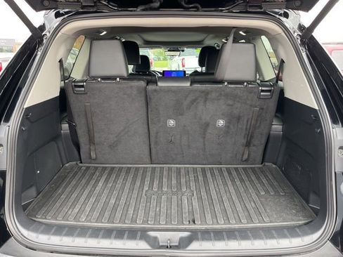 Used 2024 Toyota Grand Highlander Platinum image 30