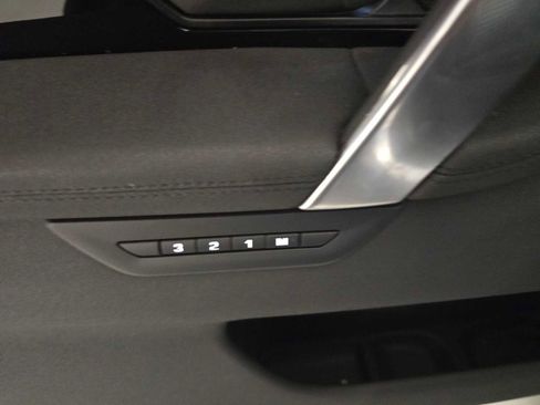 Certified 2025 Land Rover Discovery Sport S image 19