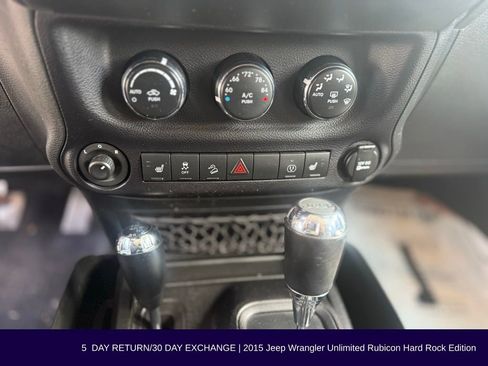 Used 2015 Jeep Wrangler Unlimited Rubicon image 14