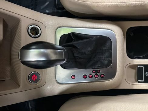 Used 2016 Volkswagen Tiguan S FWD image 12