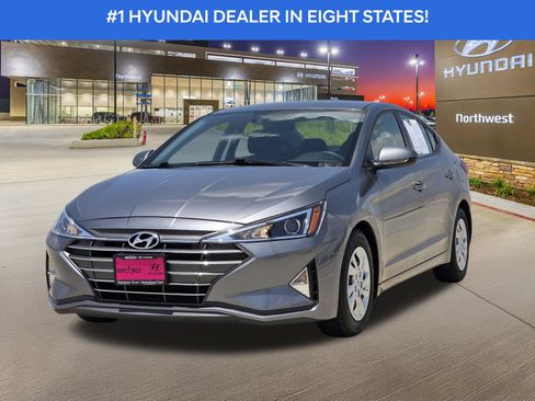 Used 2020 Hyundai Elantra SE w/ Cargo Package (C1) FWD image 2