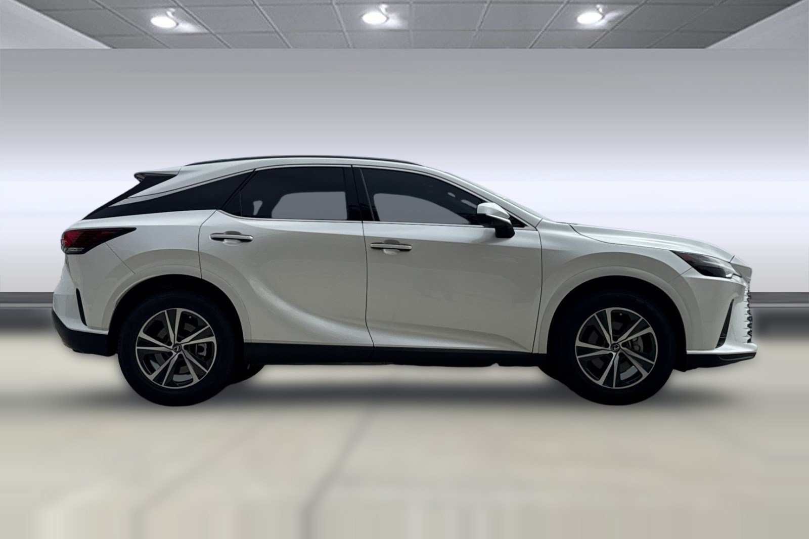 Used 2024 Lexus RX 350 Premium w/ Accessory Package (Z1) FWD image 8