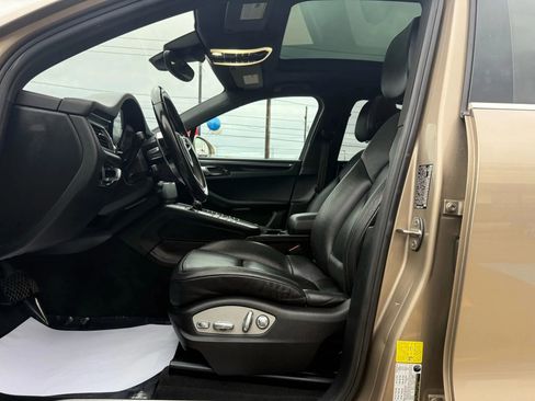 Used 2018 Porsche Macan S image 20