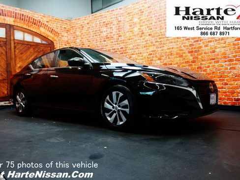 Certified 2023 Nissan Altima 2.5 S FWD image 1
