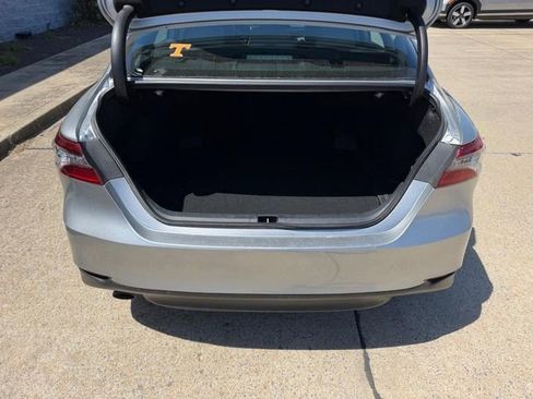 Used 2024 Toyota Camry XLE w/ Navigation Package FWD image 5