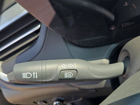 Used 2024 Buick Encore GX Sport Touring AWD/4WD image 26