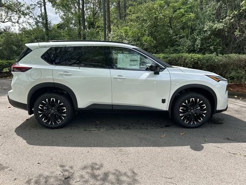 New 2026 Nissan Rogue SV AWD/4WD image 8