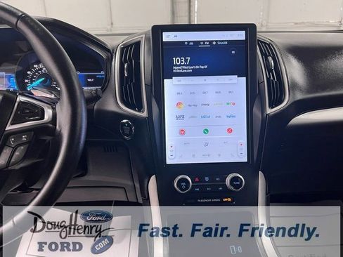 Used 2023 Ford Edge SEL image 42