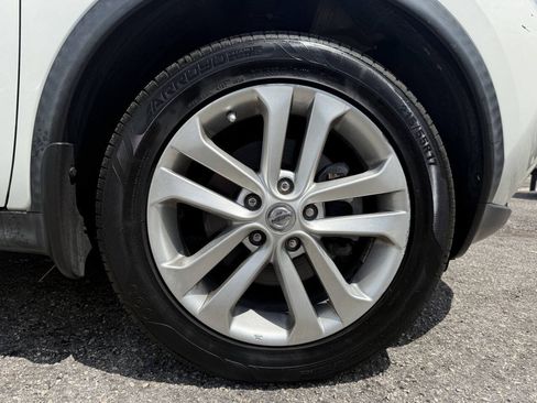 Used 2015 Nissan Juke SL FWD image 28