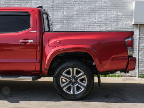 Used 2016 Toyota Tacoma Limited w/ Towing Package RWD image 13