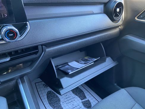 Used 2025 Chevrolet Colorado W/T w/ WT Convenience Package II image 29